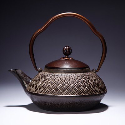真正日本龍云堂竹籬鐵壺 無涂層養生的茶道藝術